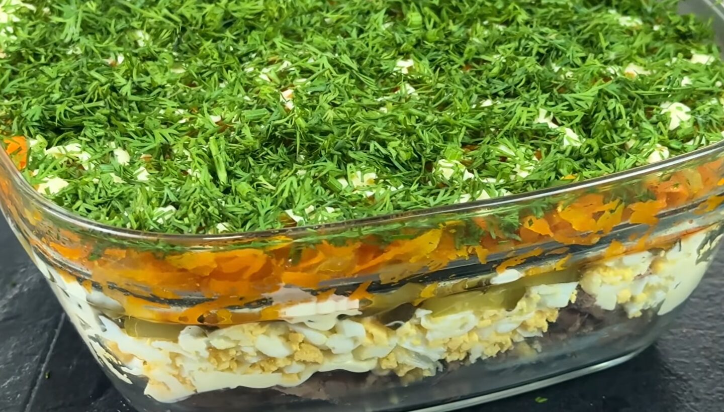 салат з курячої печінки