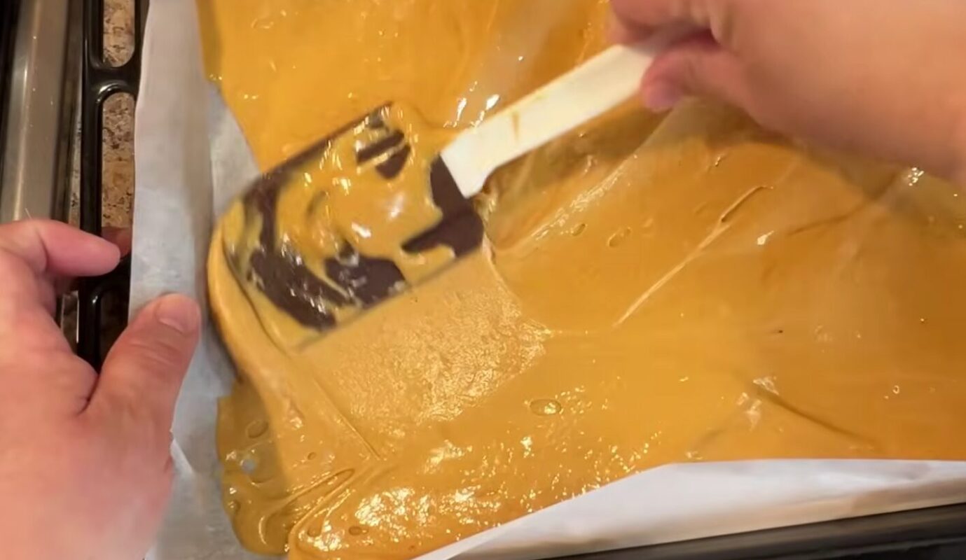 світлий корж на пляцок Золотий ключик