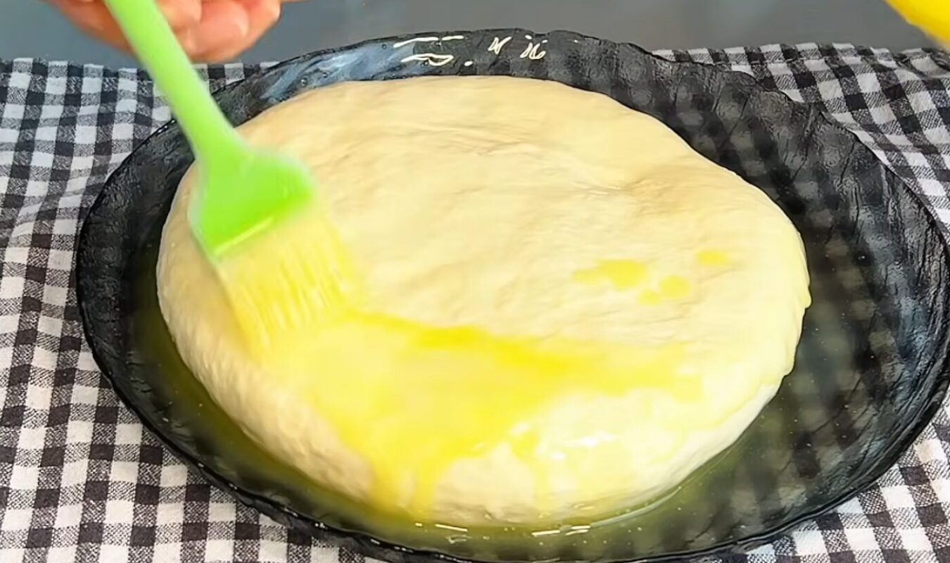 слойоний м'ясний пиріг