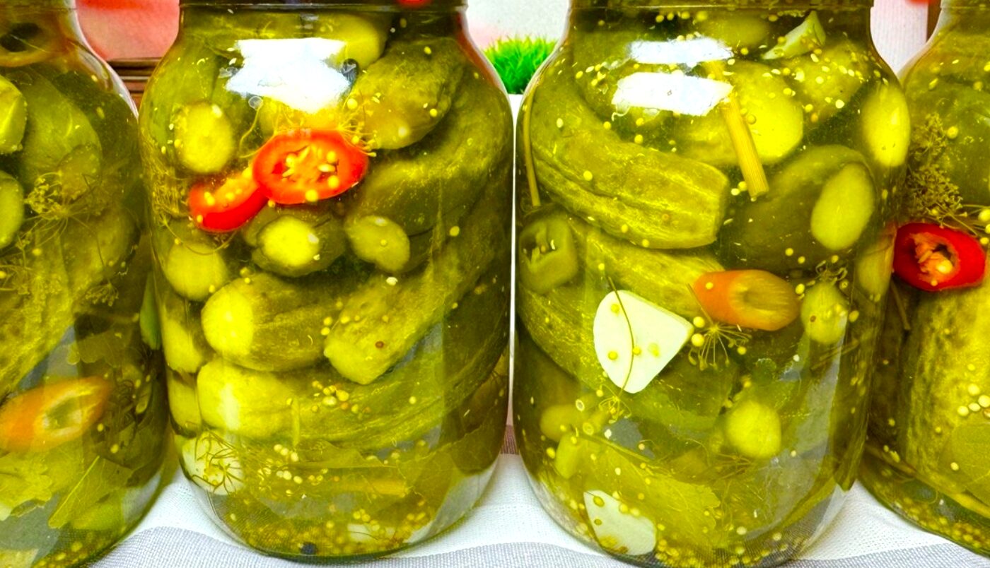 Огірки "Верес" на зиму: хрусткі, ароматні та смачніші за магазинні - на роботі всі в черзі стояли за рецептом